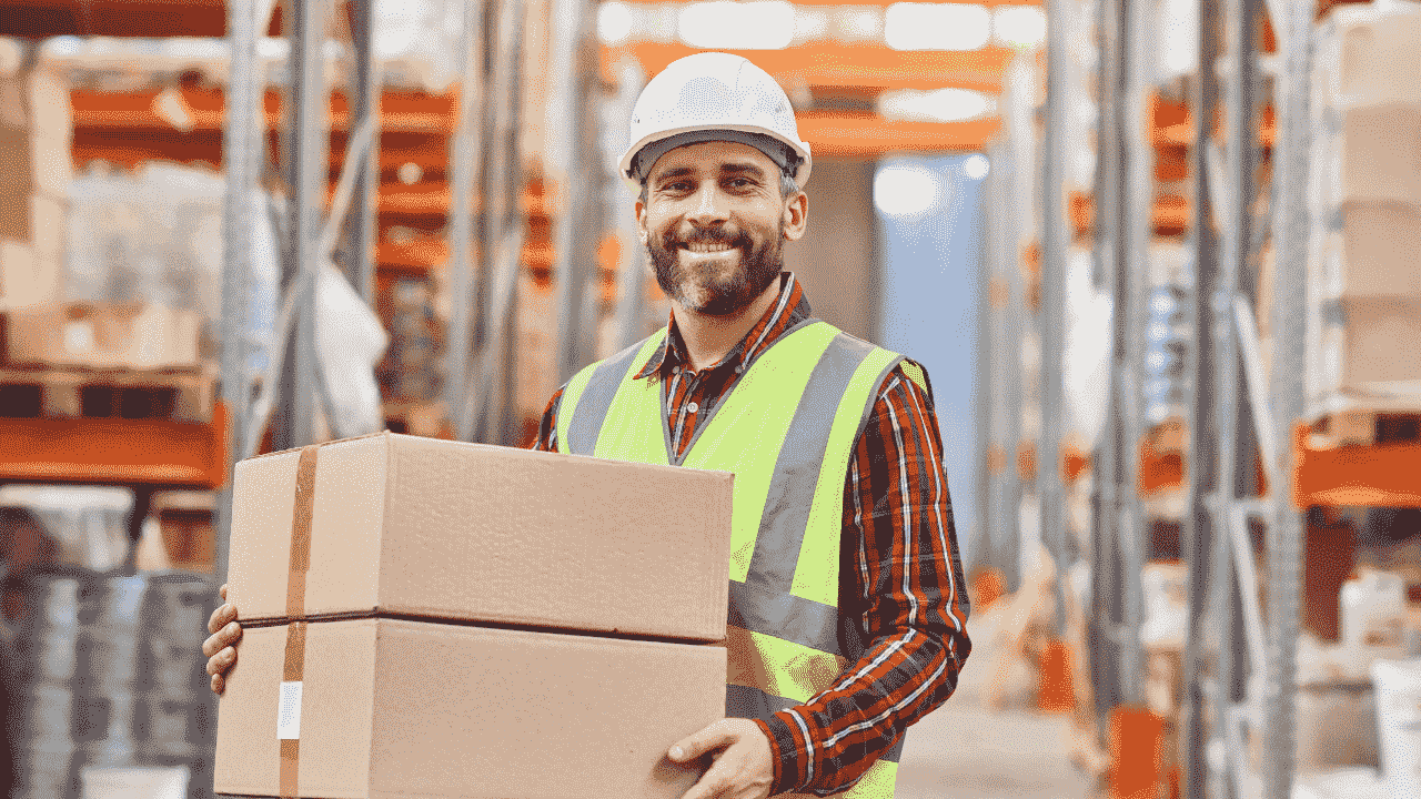 Працівник складу Martins Biedronka