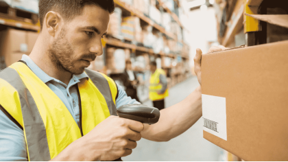 Працівник логістичного складу автозапчастин Intercars